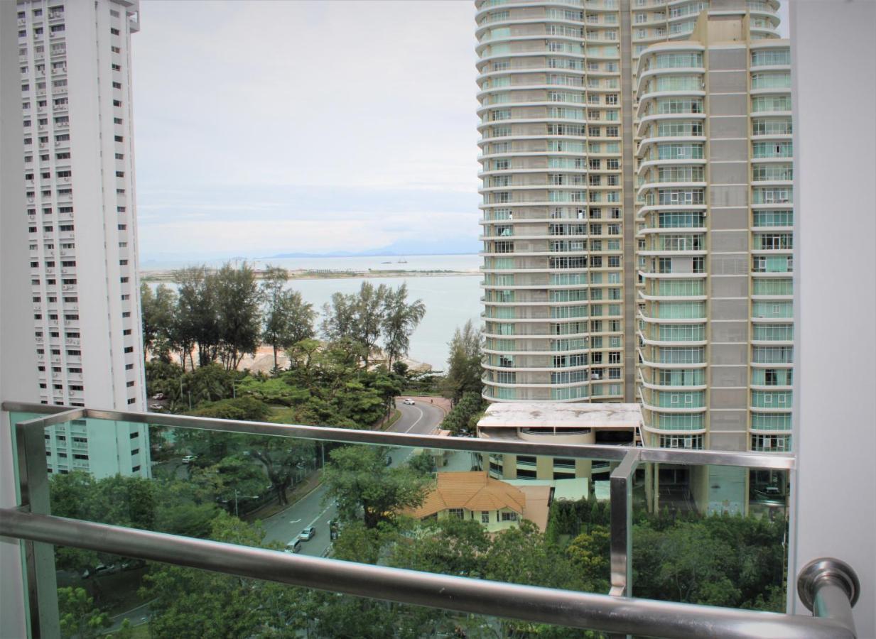Mansion One Seaview Georgetown 2Br 6 Pax Apartment Exterior photo