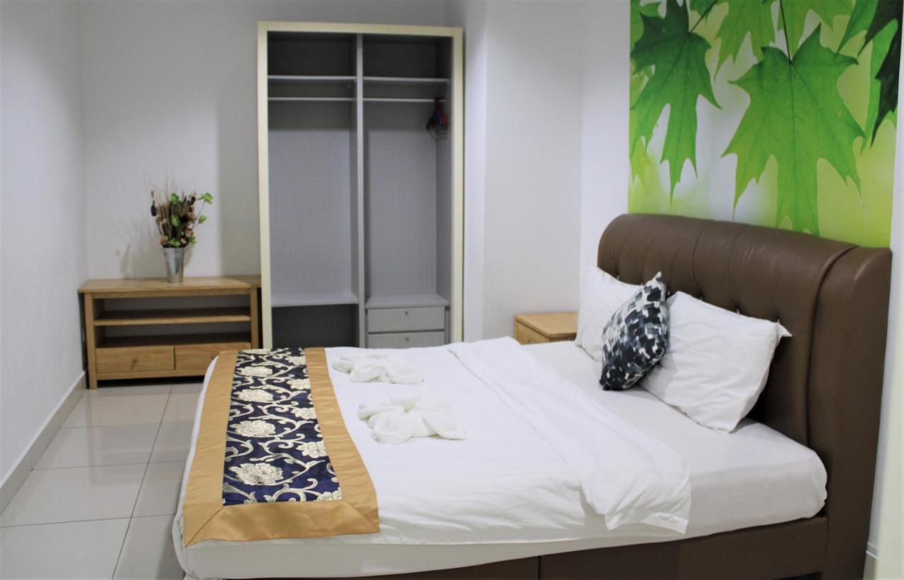Mansion One Seaview Georgetown 2Br 6 Pax Apartment Exterior photo